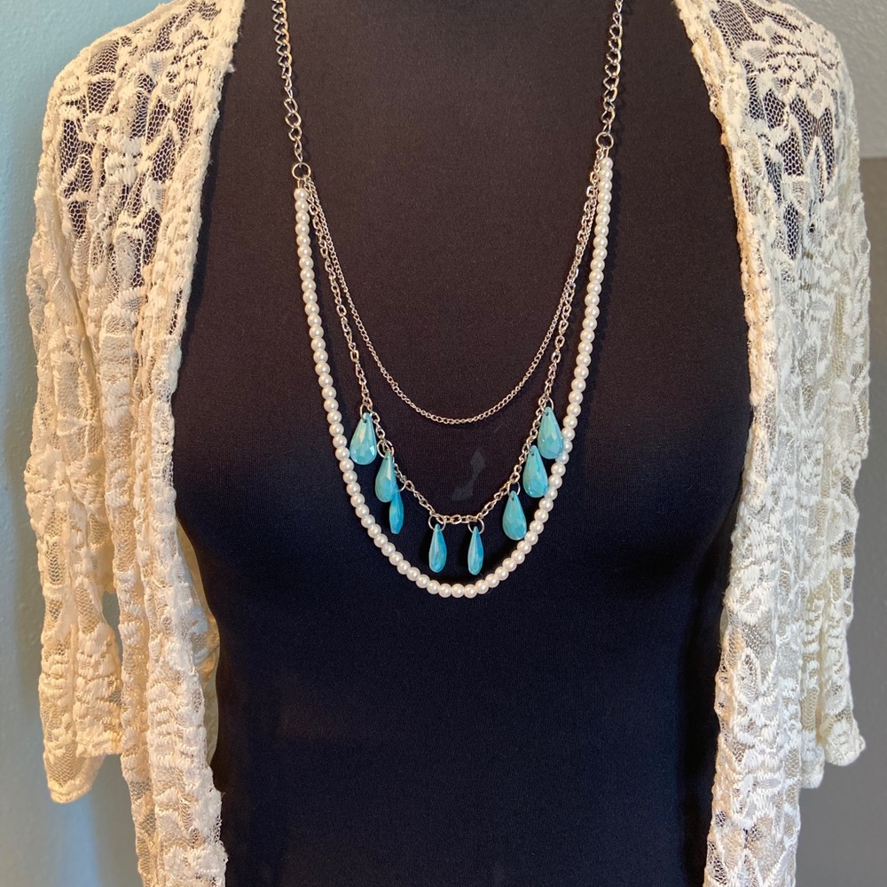 2 necklaces and earrings sets for the price of one! - Picture 4 of 8